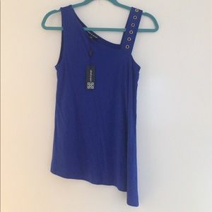 NWT Cable and gauge sleeveless top small